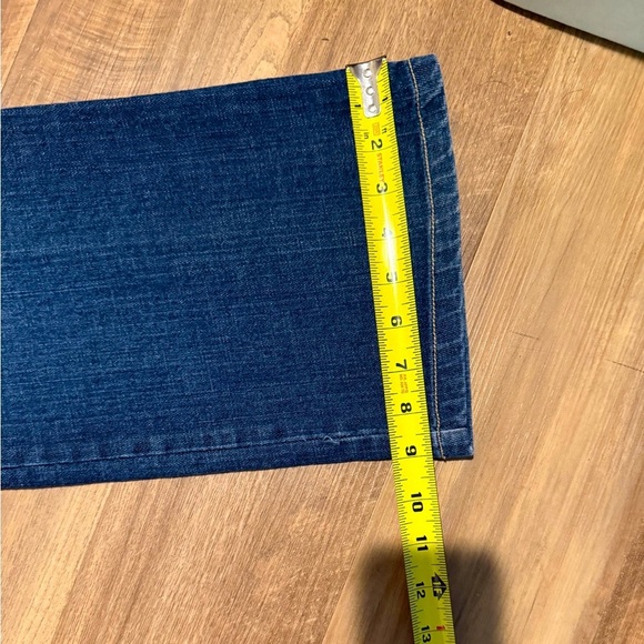 Chicos Jeans Women’s Size M (10/12) Blue Dark Wash Zip Fly Hi Rise 5 Pockets EUC - Picture 8 of 9